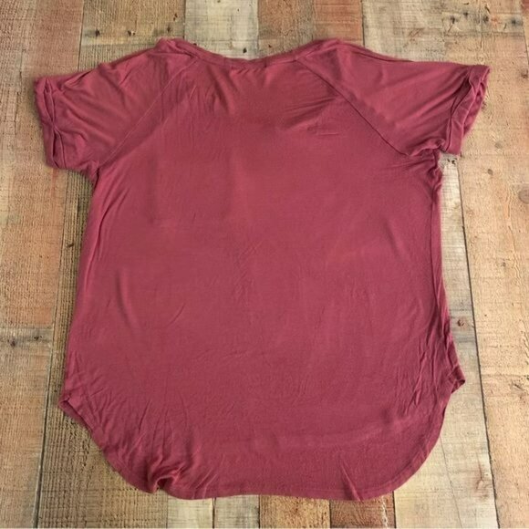 Active USA womens size large maroon scoop neck short sleeve shirt tee t-shirt - Picture 6 of 6